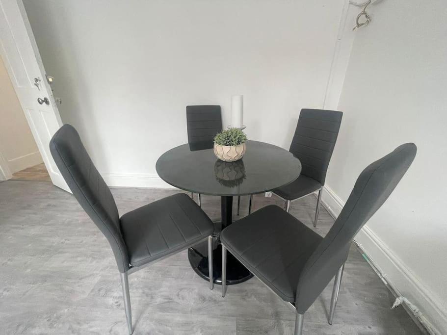 Charming 2 Bed Flat On Tower Bridge Apartment London Ngoại thất bức ảnh